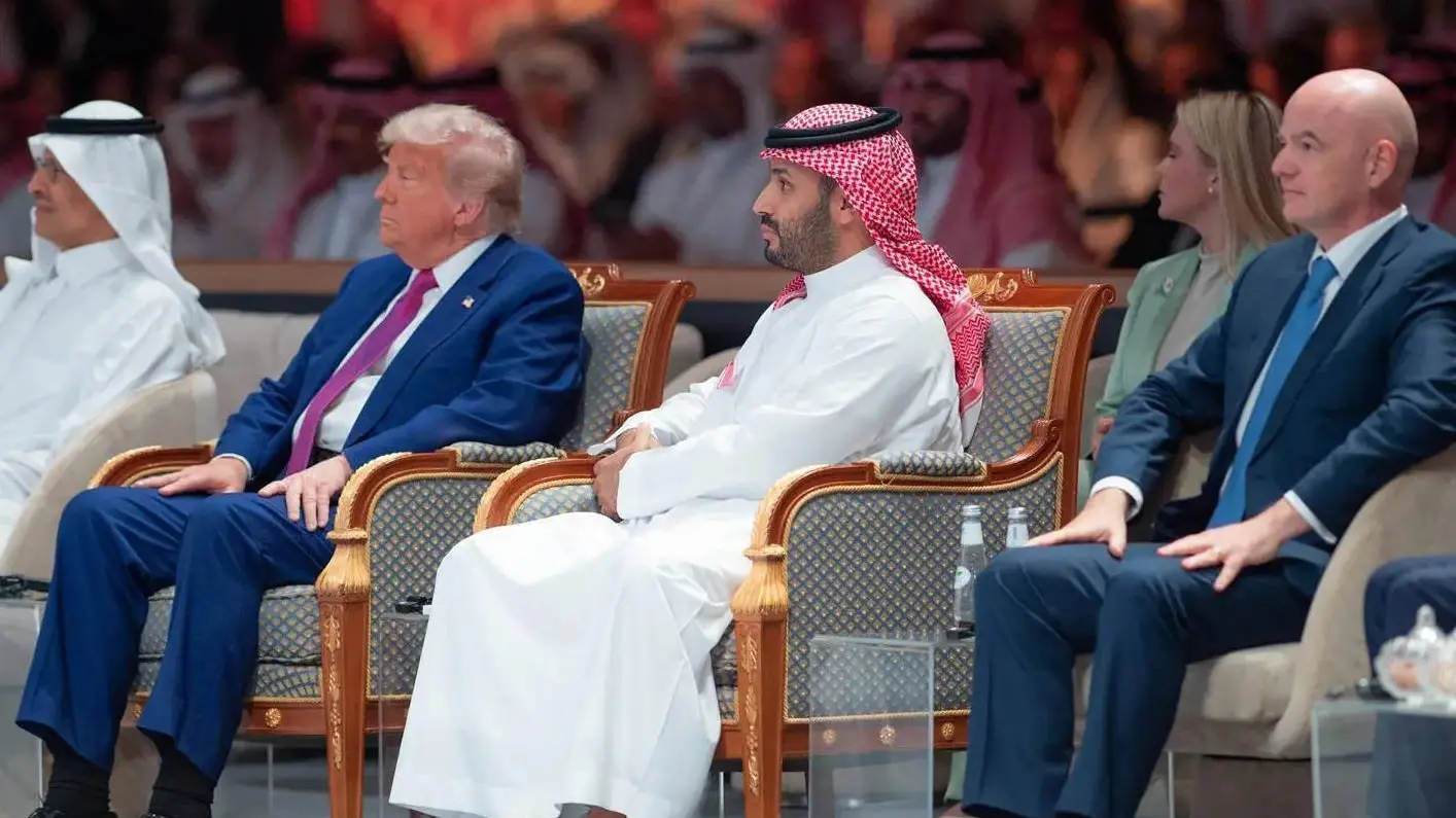 Il mondo arabo guarda all’Occidente: modernizzazione e nuovi orizzonti nei rapporti internazionali