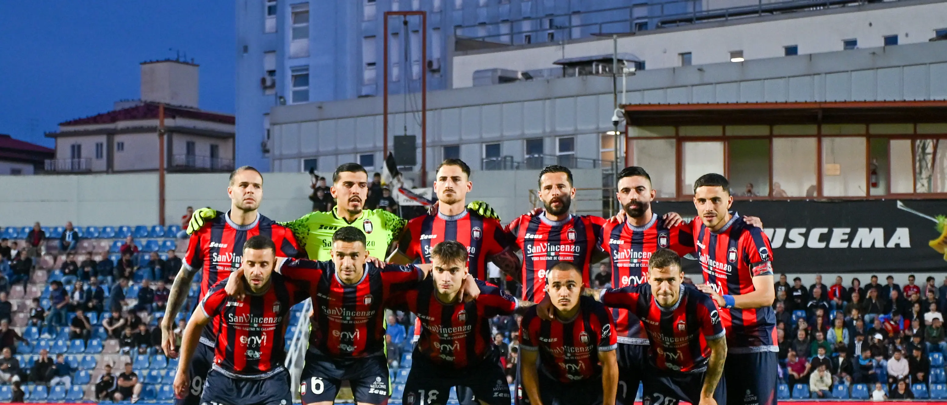 Play off di Serie C, il Crotone “pesca” il Vicenza ai quarti: andata domenica 18 maggio allo Scida\n