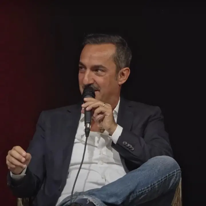Cosenza Calcio, c’è nuovo acquirente per Guarascio ed è… Nicola Savino: «Riesco a prendere Mbappè e Haaland»\n