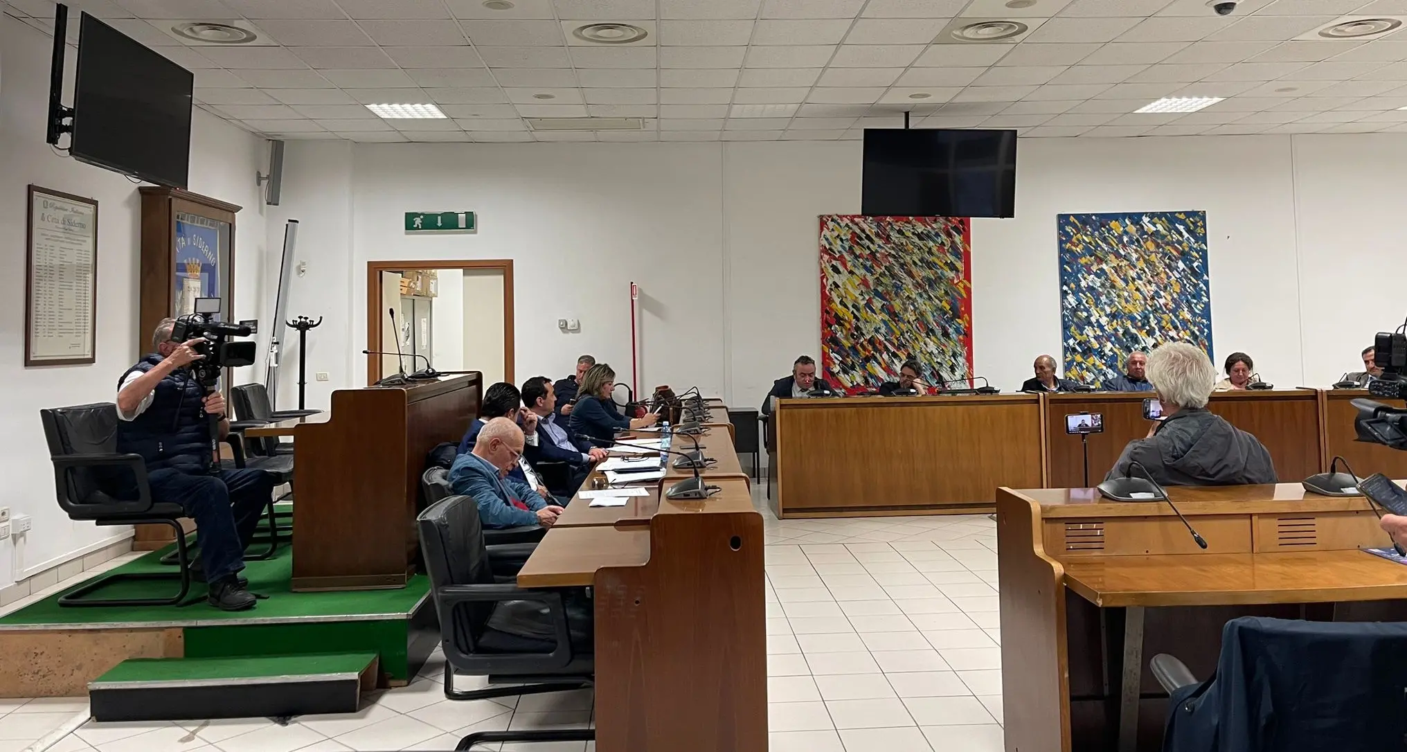 Guardie mediche chiuse e cittadini costretti a macinare chilometri, i sindaci della\u00A0Locride: «Servono soluzioni concrete»
