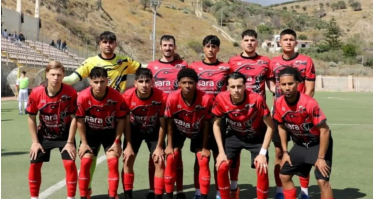 Eccellenza, oltre al danno anche la beffa per il Castrovillari: respinto il ricorso. La finale play out si giocherà in casa dell'Ardore\n