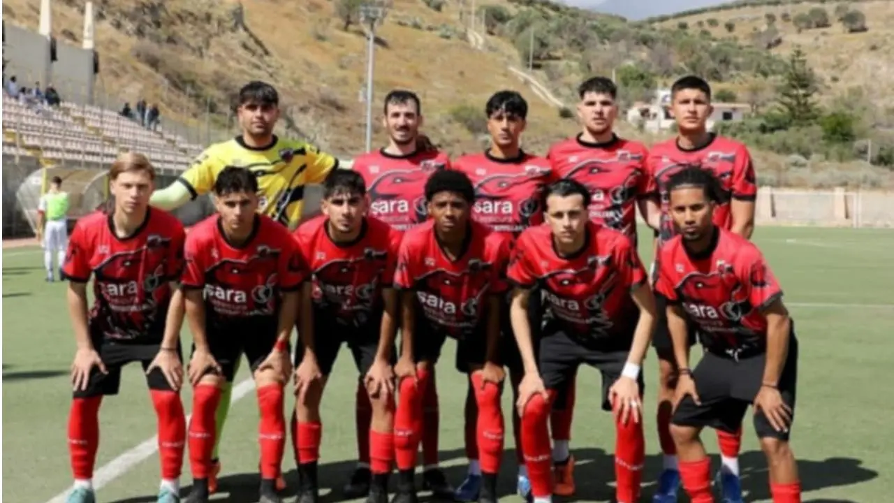 Eccellenza, oltre al danno anche la beffa per il Castrovillari: respinto il ricorso. La finale play out si giocherà in casa dell'Ardore\n