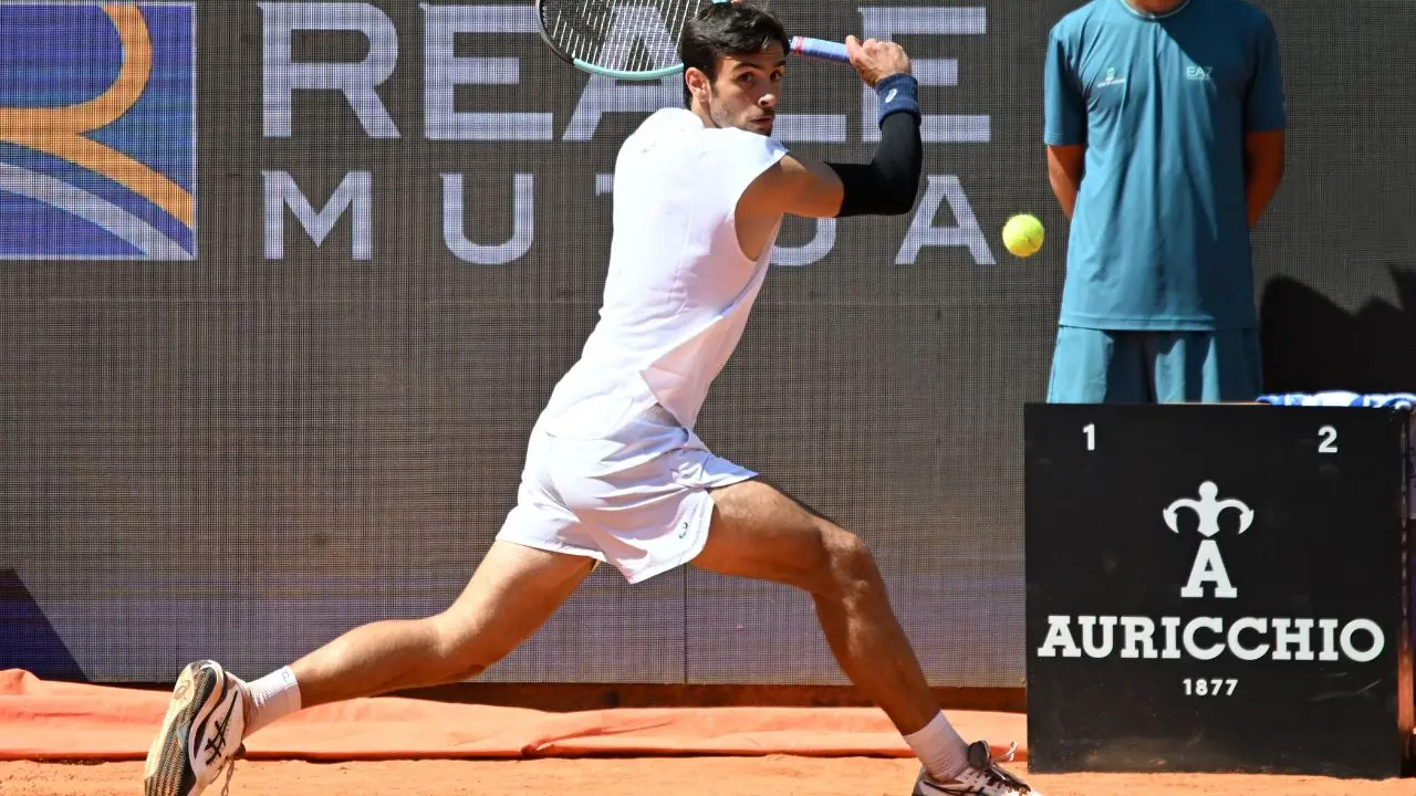 Tennis, si ferma la corsa di Musetti agli Internazionali d’Italia: in finale va Alcaraz\n