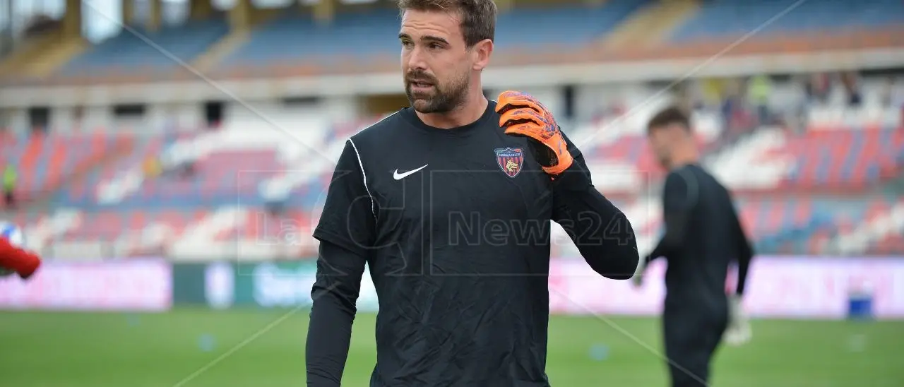 Cosenza in Serie C, il portiere\u00A0Micai tra i sicuri partenti: la situazione\n