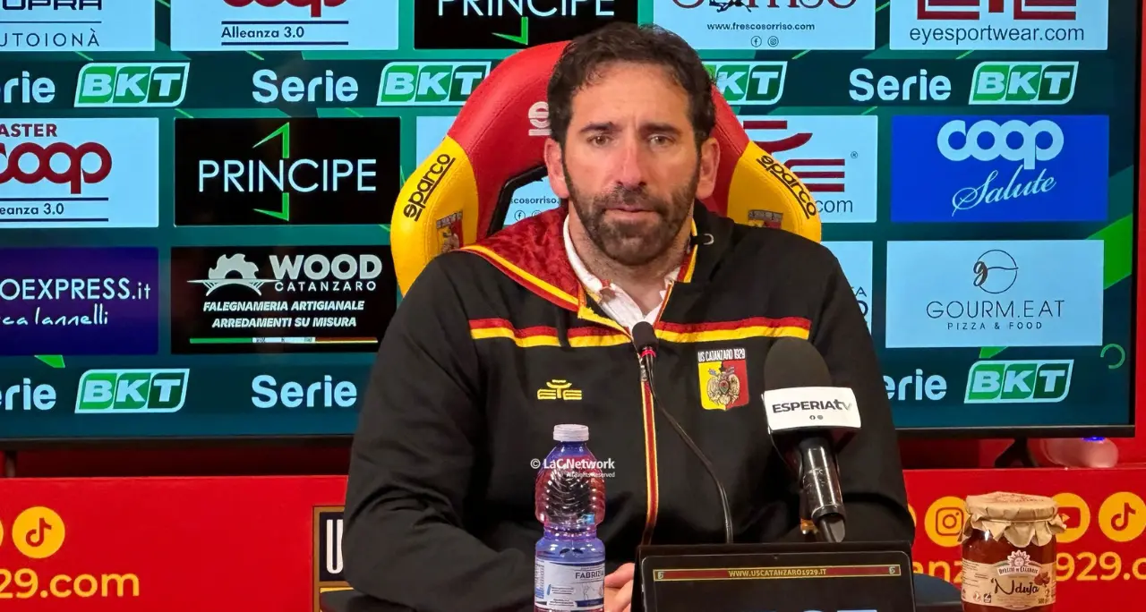 Il Catanzaro batte il Cesena e vola in semifinale playoff, Caserta: «Andiamo avanti,\u00A0sognare non costa nulla»\n