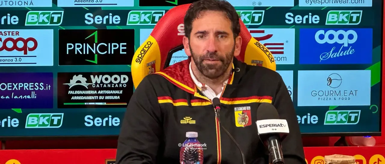Il Catanzaro batte il Cesena e vola in semifinale playoff, Caserta: «Andiamo avanti,\u00A0sognare non costa nulla»\n