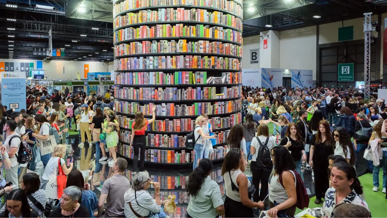 Il Salone del Libro di Torino 2025: uno specchio delle sfide e delle speranze dell’editoria italiana\n