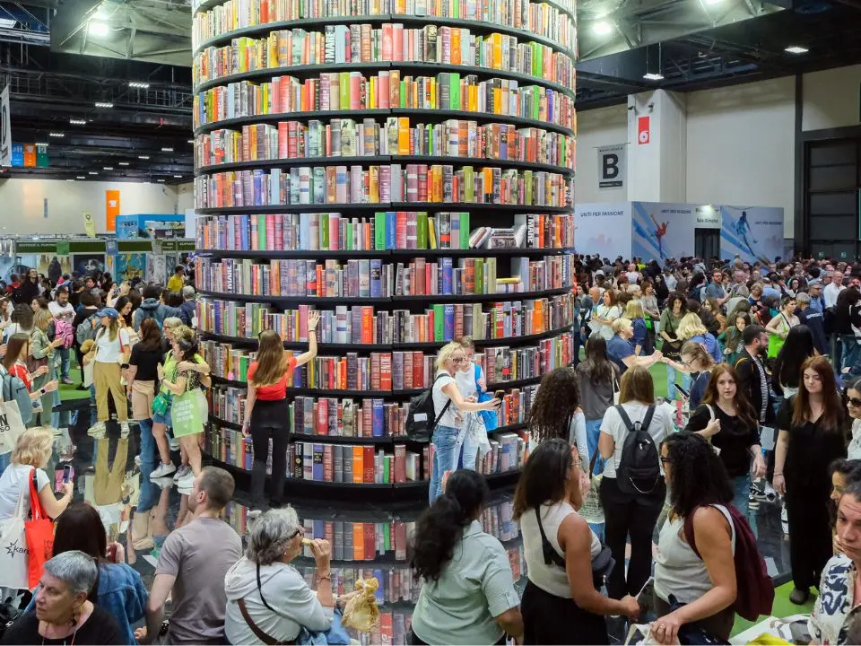 Il Salone del Libro di Torino 2025: uno specchio delle sfide e delle speranze dell’editoria italiana