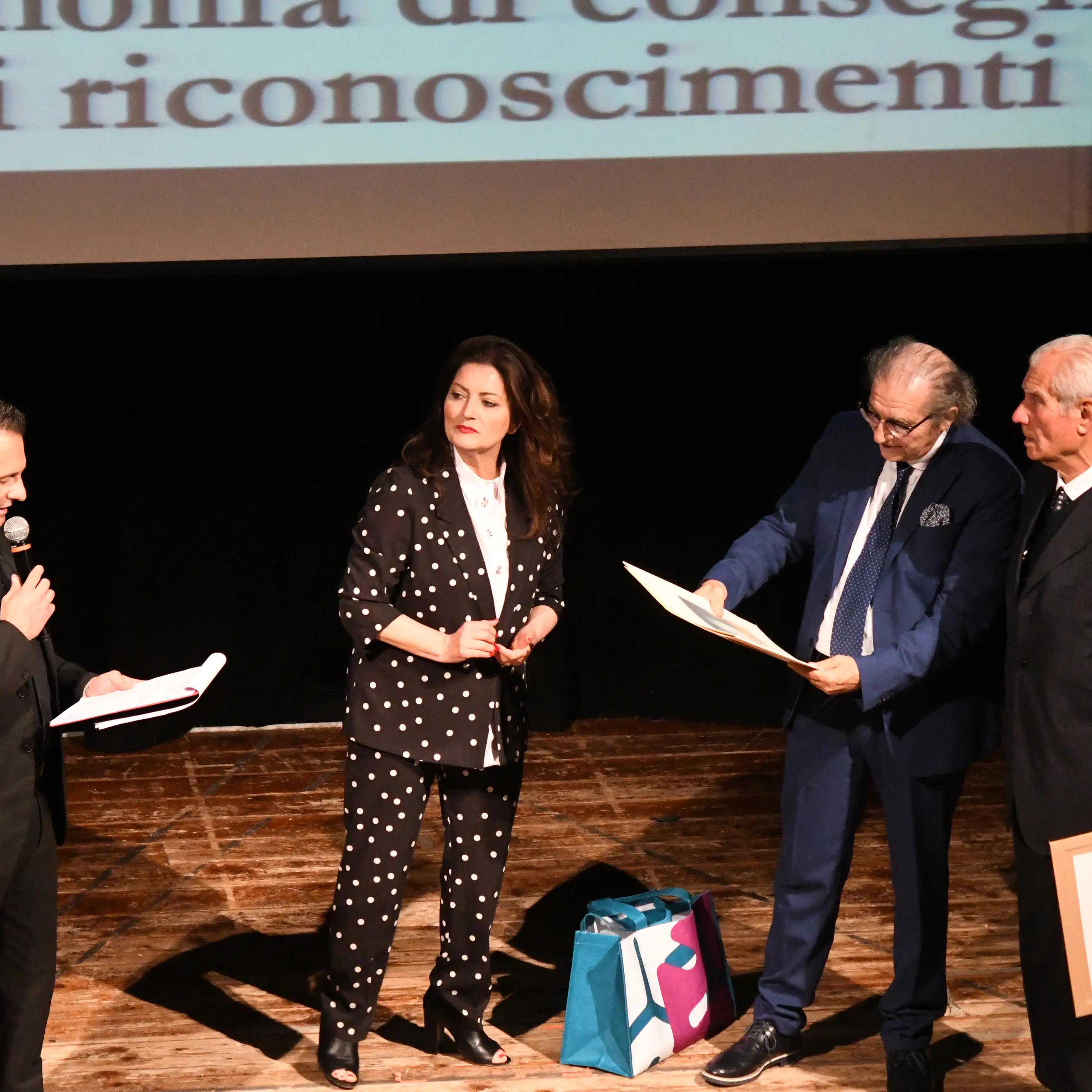 Dalla saggistica alla ricerca, a Cassano allo Ionio successo per il Premio nazionale Troccoli: ecco i vincitori\n
