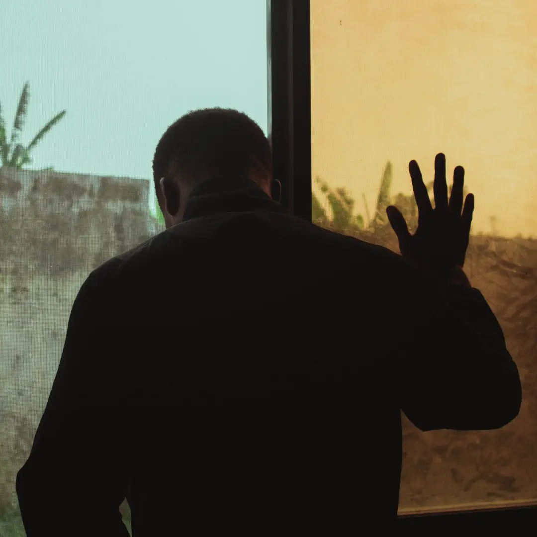 «Sara, ti ho amato ma non ho saputo dirtelo e così sono diventato un’ombra»\n