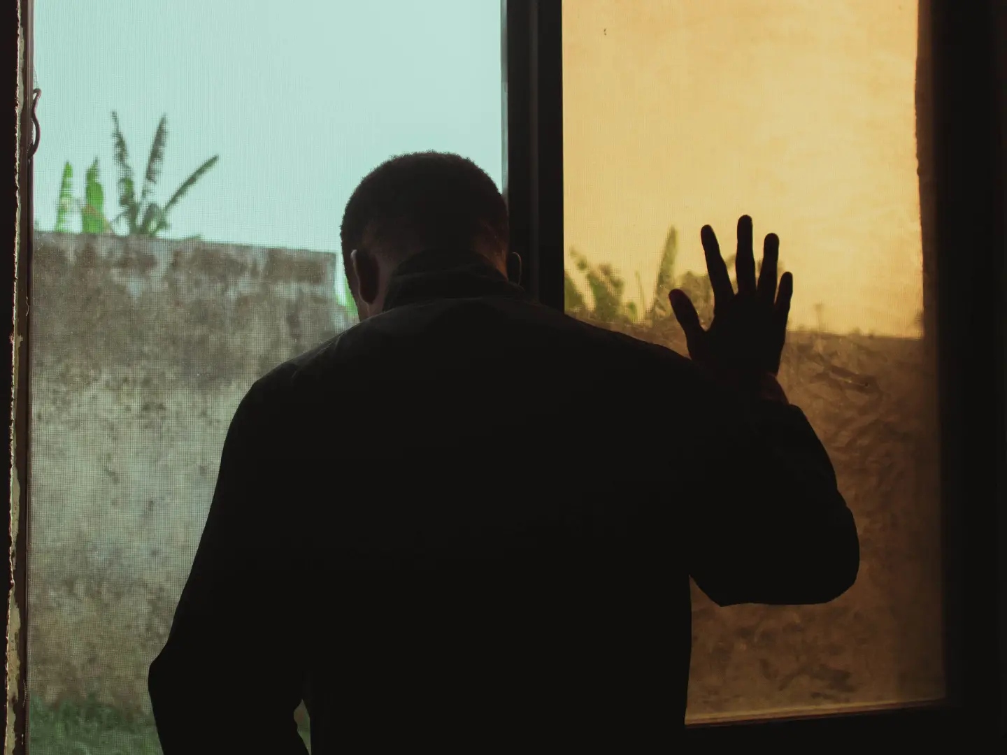 «Sara, ti ho amato ma non ho saputo dirtelo e così sono diventato un’ombra»