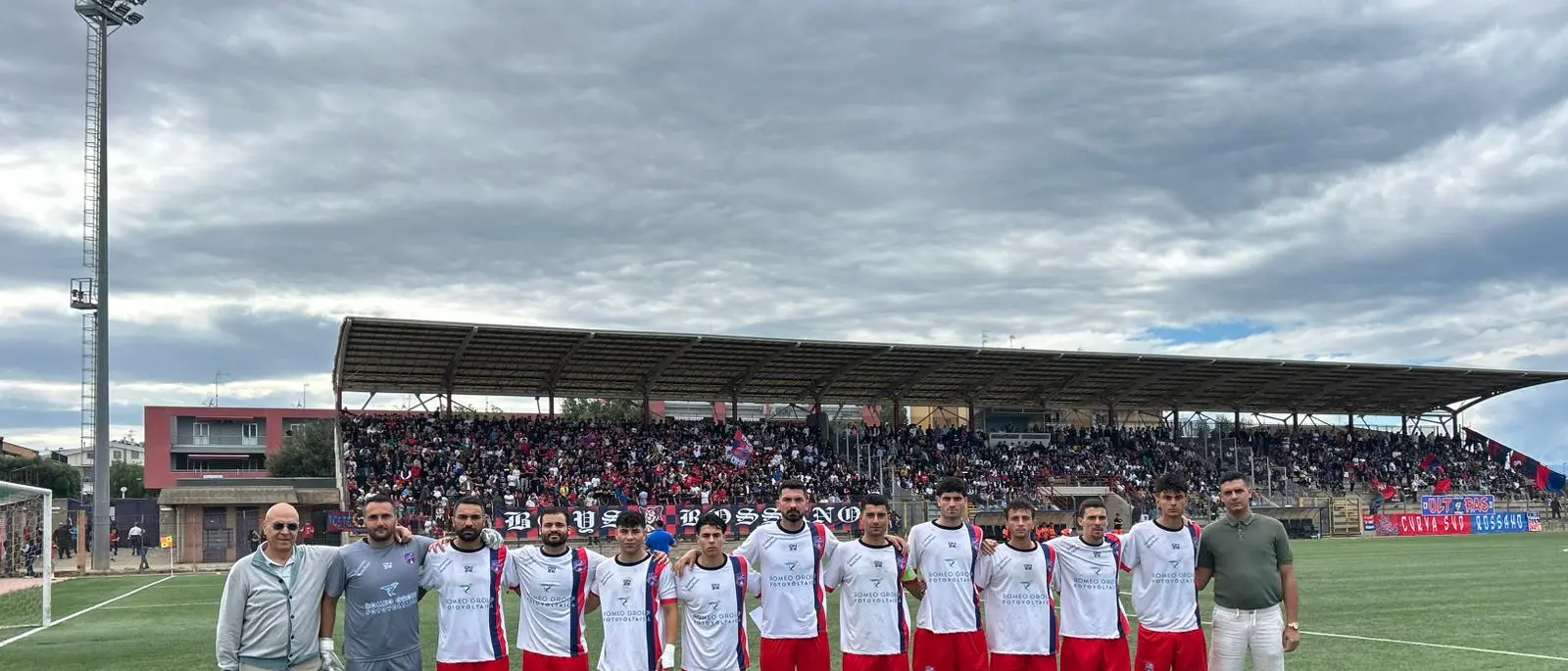 Rossanese, un pari che sa di vittoria: contro la Paolana termina 1-1. Ora il sogno Serie D passa dalla fase nazionale\n