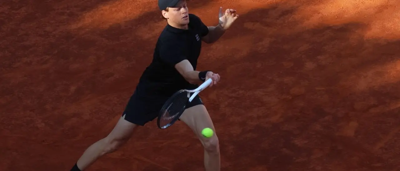 Tennis, Sinner si ferma sul più bello: Alcaraz trionfa agli Internazionali d'Italia