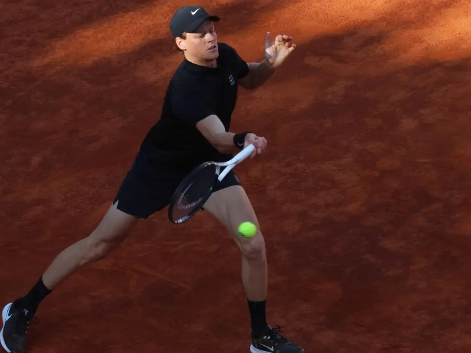 Tennis, Sinner si ferma sul più bello: Alcaraz trionfa agli Internazionali d'Italia