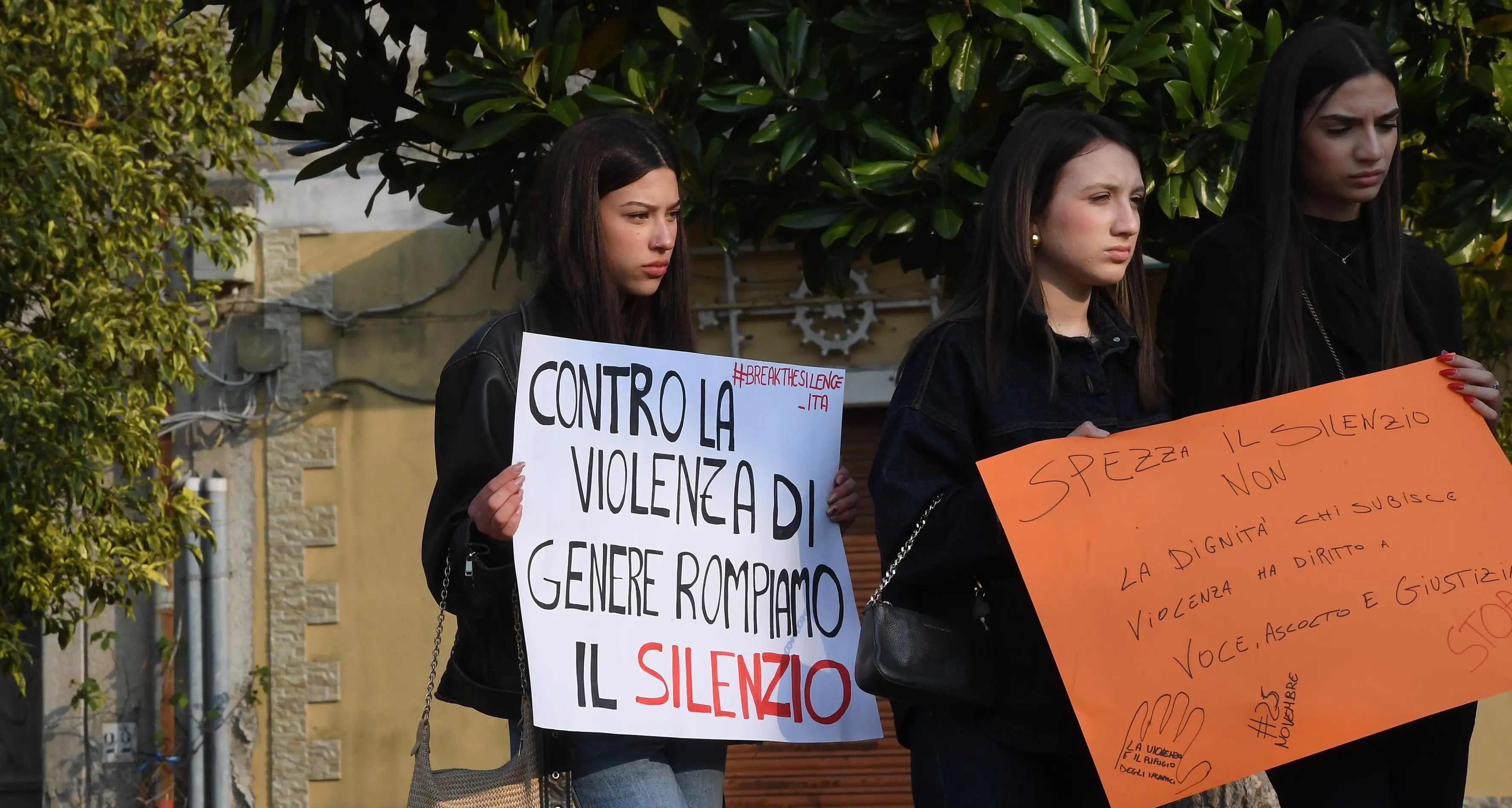 La \"Sete di giustizia\" dei giovani che rompono il silenzio sulla violenza: la manifestazione a Seminara che ha portato le parole che mancavano