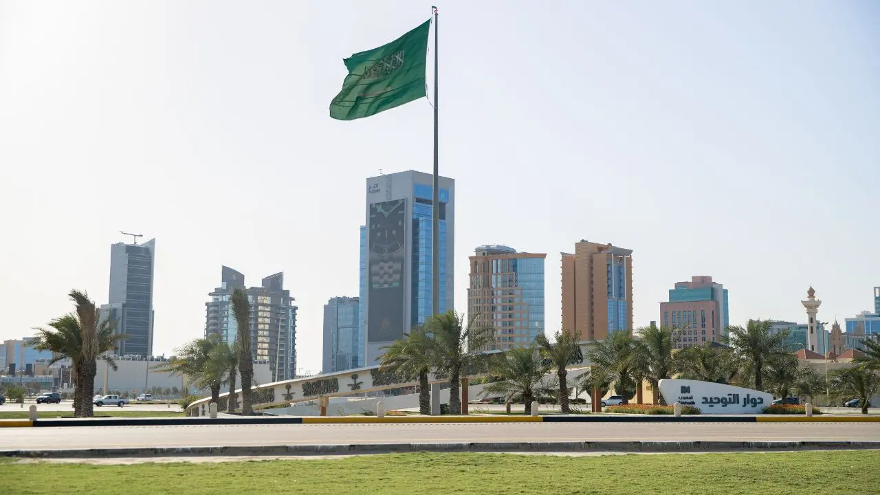 Democrazia in crisi, la\u00A0sorpresa del deserto: i nuovi Paesi arabi tra modernizzazione, tecnologia e potere globale\n