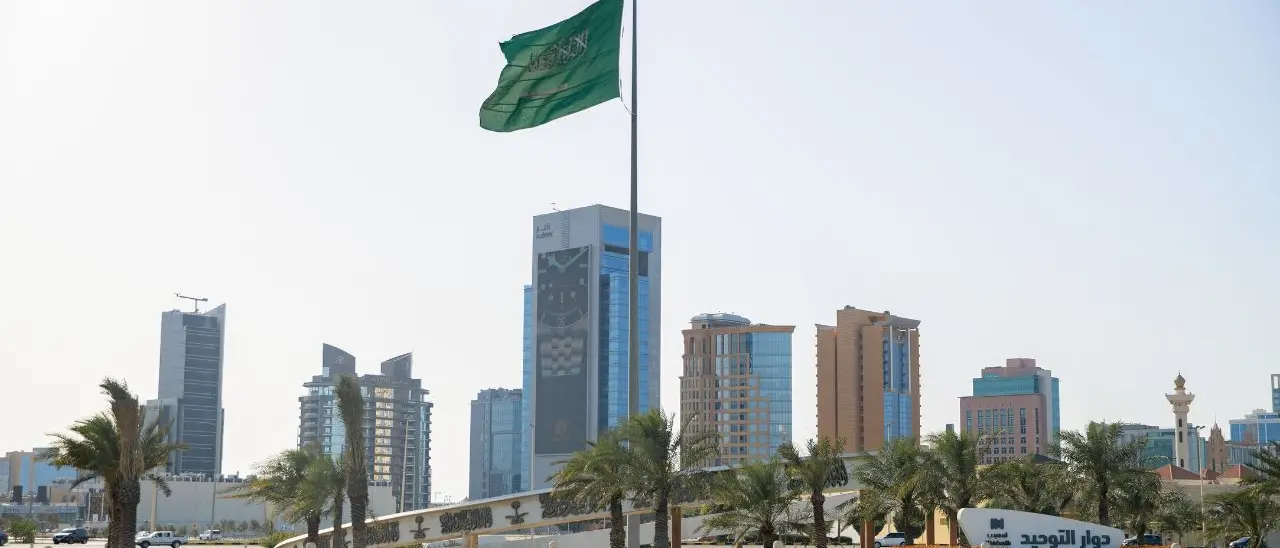 Democrazia in crisi, la\u00A0sorpresa del deserto: i nuovi Paesi arabi tra modernizzazione, tecnologia e potere globale\n