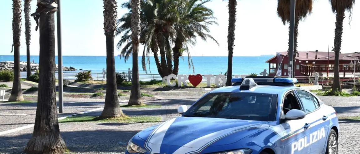 Crotone, chiede il “pizzo” ad un commerciante ambulante alla fiera mariana: arrestato\n