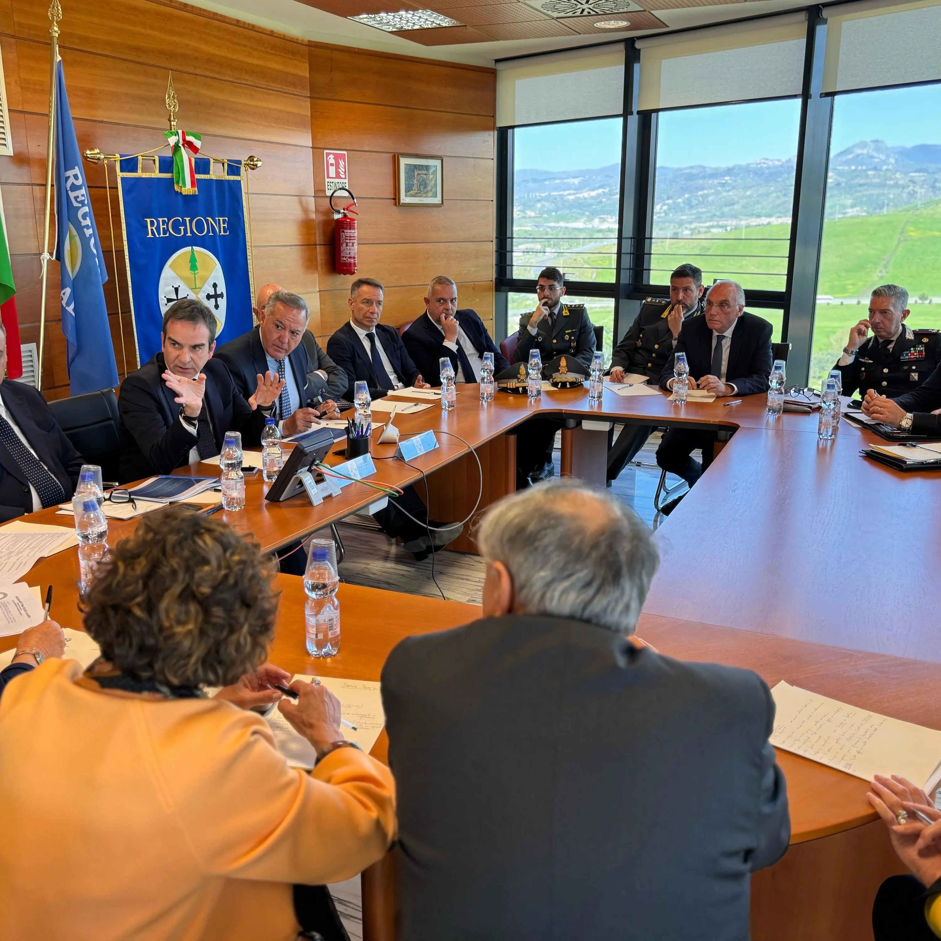 Cutro non è solo un pasticcio politico:\u00A0mette in dubbio una burocrazia regionale che non è all’altezza delle sfide\n