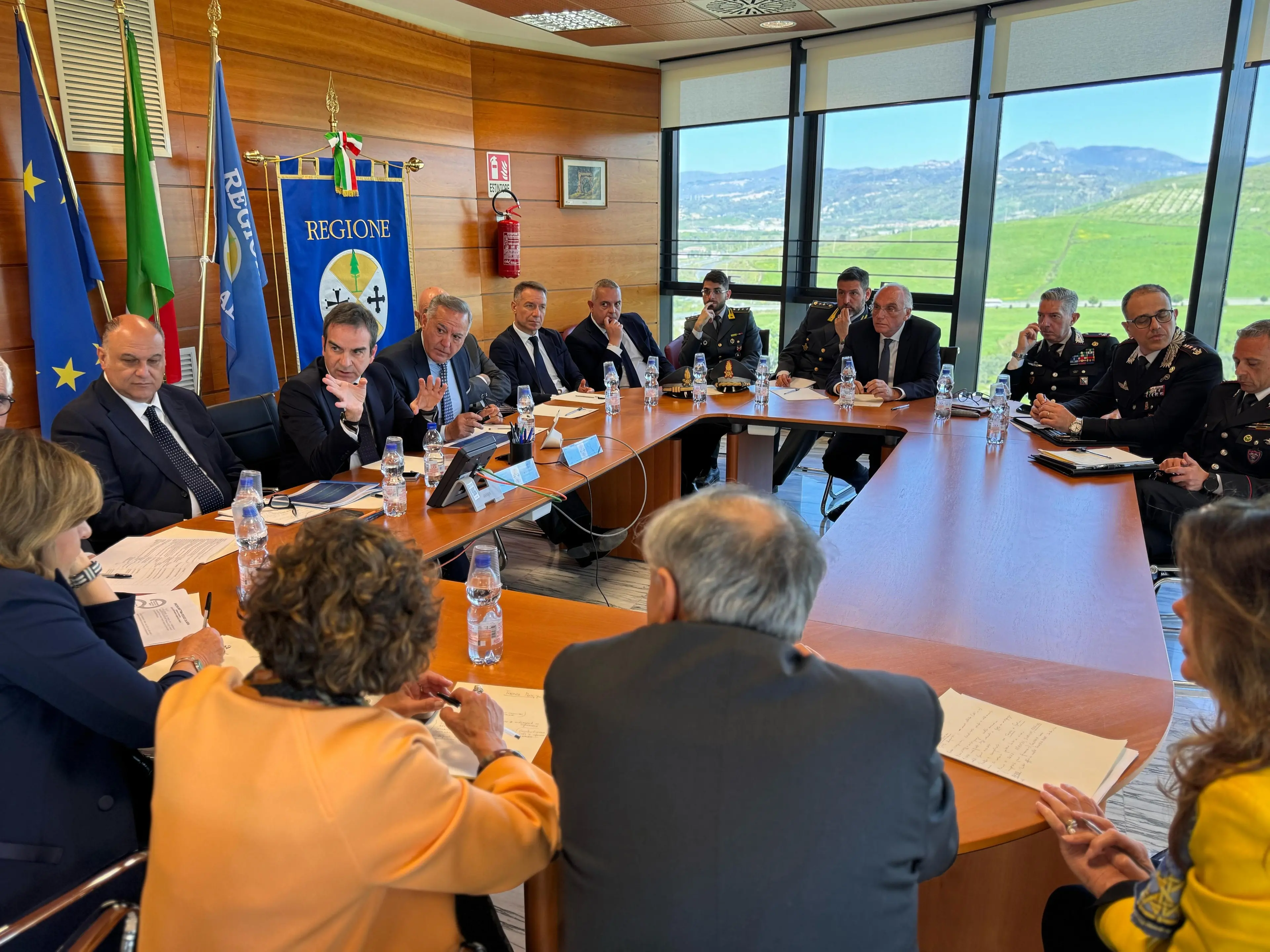 Cutro non è solo un pasticcio politico:\u00A0mette in dubbio una burocrazia regionale che non è all’altezza delle sfide\n