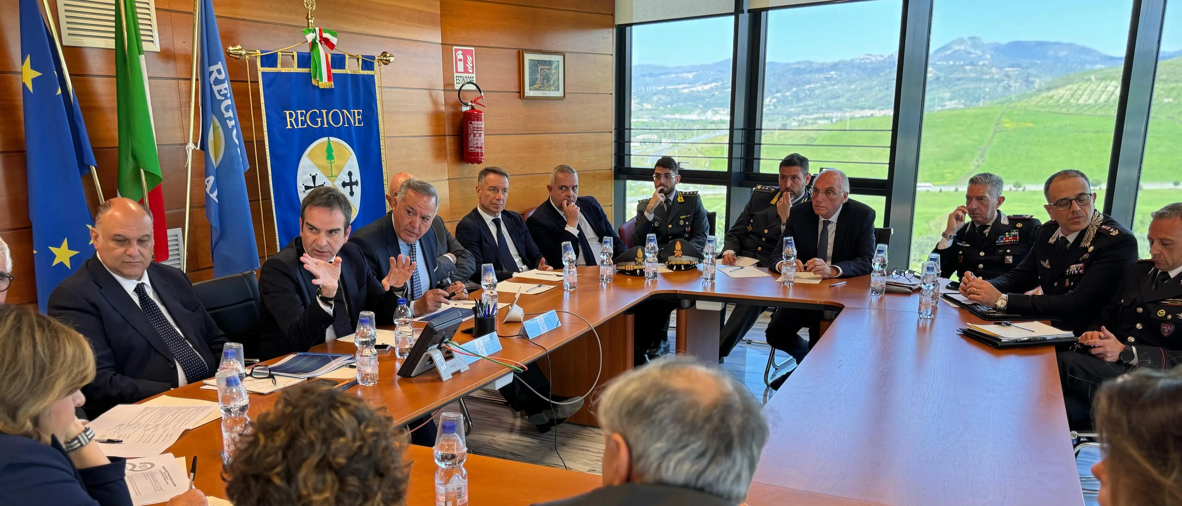 Cutro non è solo un pasticcio politico:\u00A0mette in dubbio una burocrazia regionale che non è all’altezza delle sfide\n