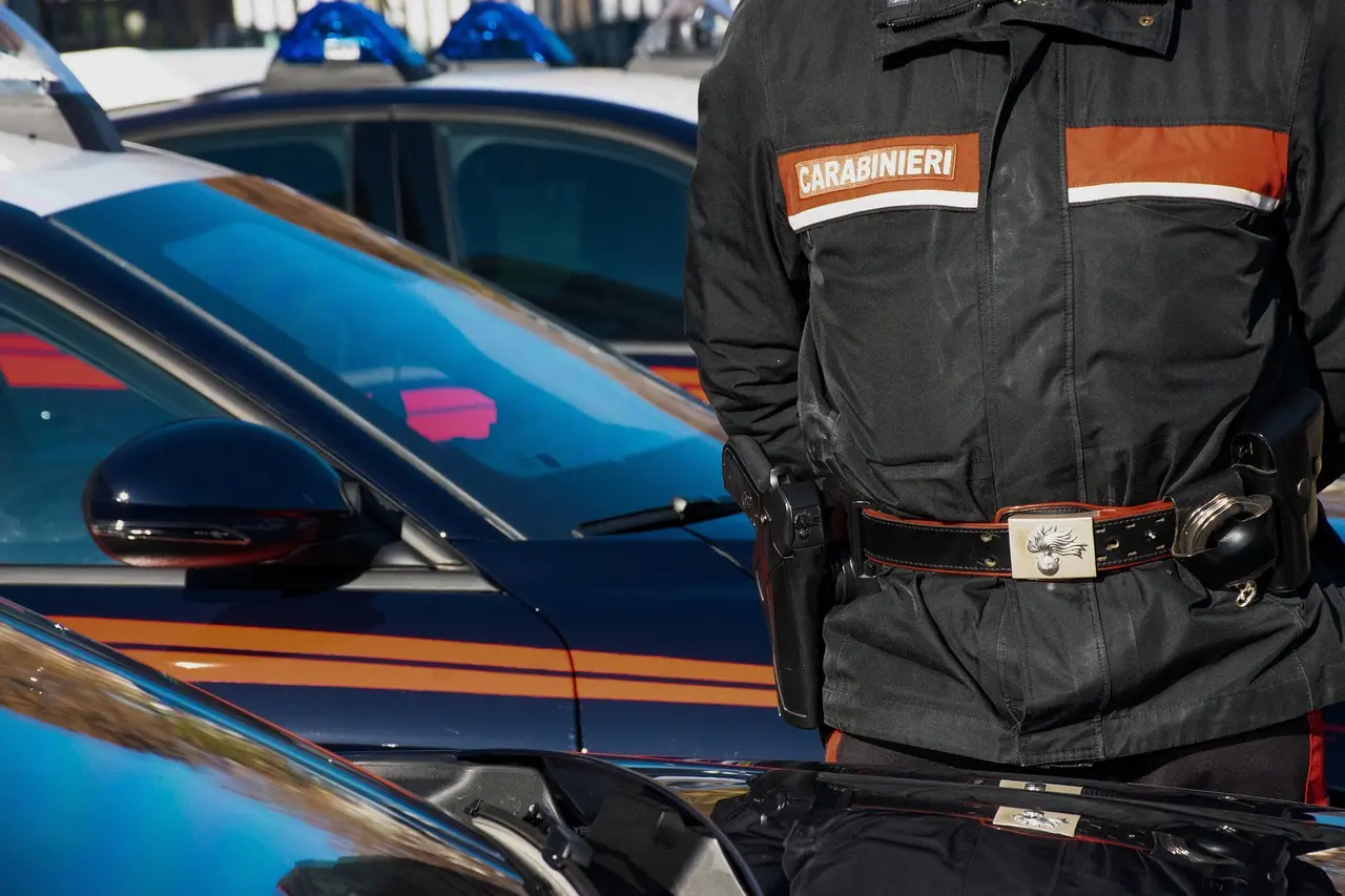 Armi e droga, blitz contro Cosa nostra: 14 indagati tra le province di Catania e Reggio Calabria\u00A0\n