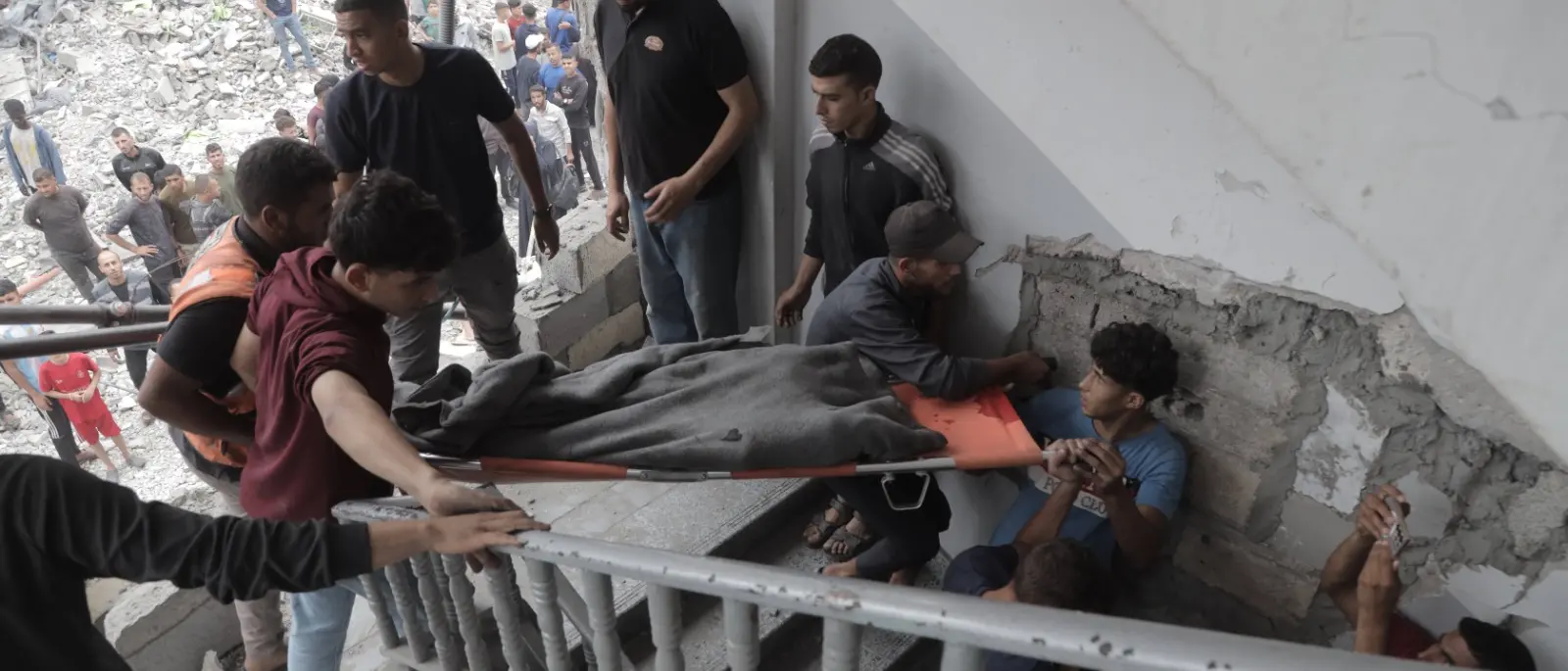 Migliaia di bambini morti a Gaza,\u00A0Papa Leone: «Costruiamo\u00A0ponti dove ora ci sono solo crateri, ferite e\u00A0rovine»\n