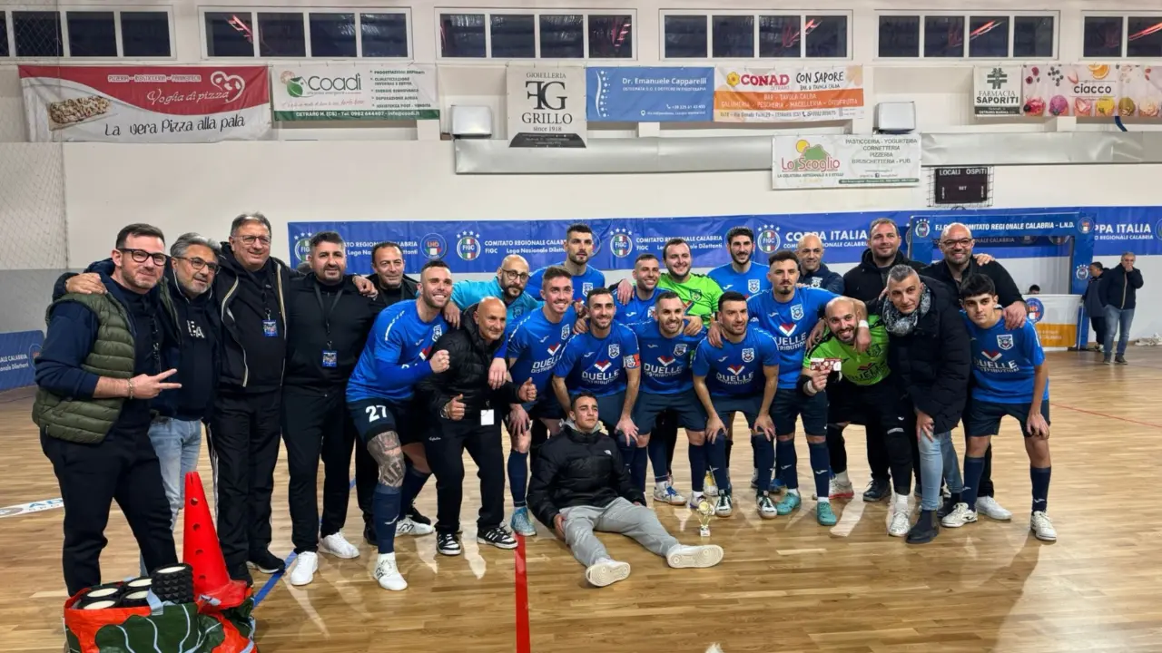 Futsal, il Cetraro rappresenterà la Calabria nei play off nazionali. Il vice presidente Imperatore: «Vogliamo scrivere la storia»\n