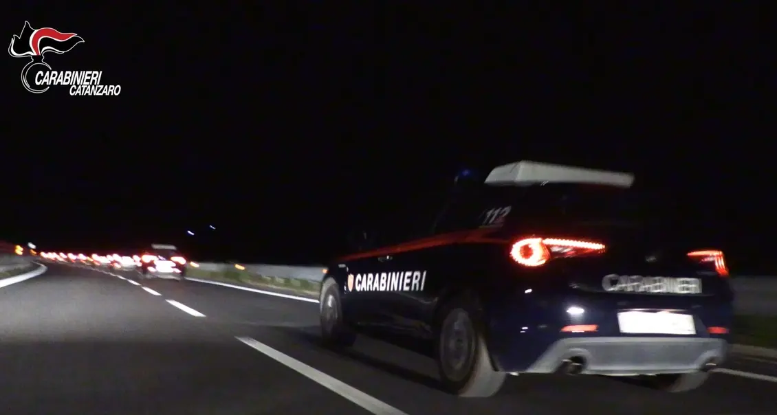 Blitz a Lamezia, 8 arresti: nel mirino gli affari della cosca Iannazzo. Sequestrata una società di autonoleggio - NOMI