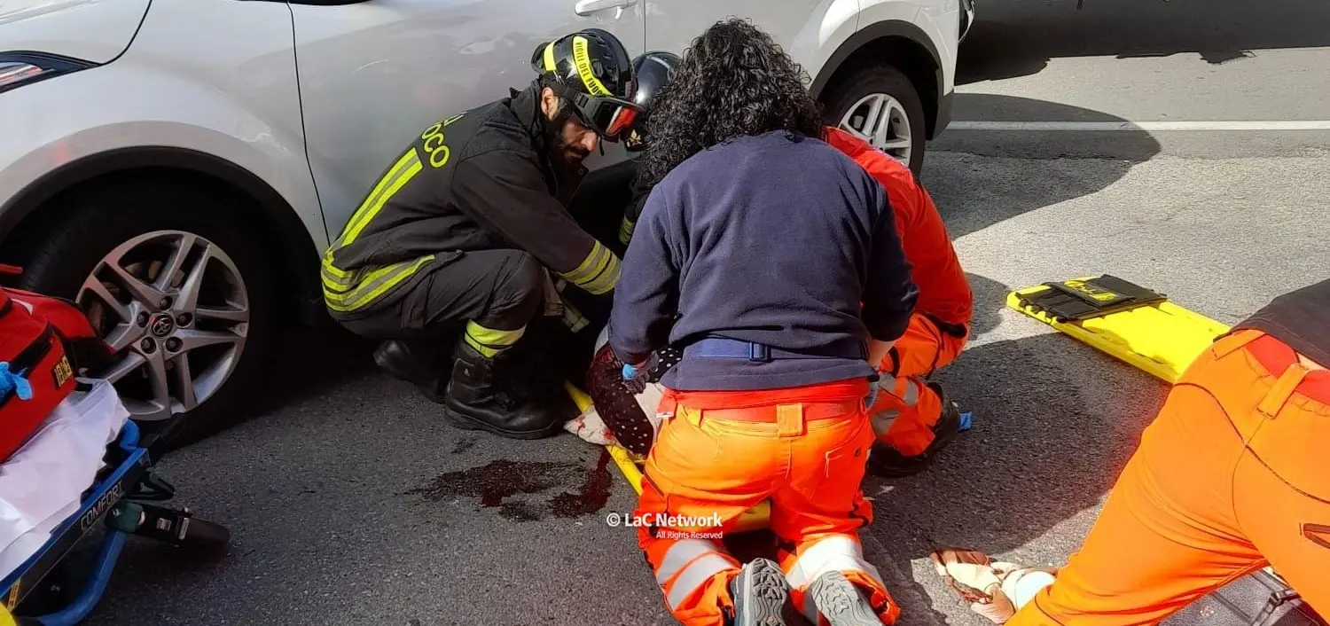 Donna travolta da un’auto a Catanzaro, trasportata in ospedale\u00A0\n