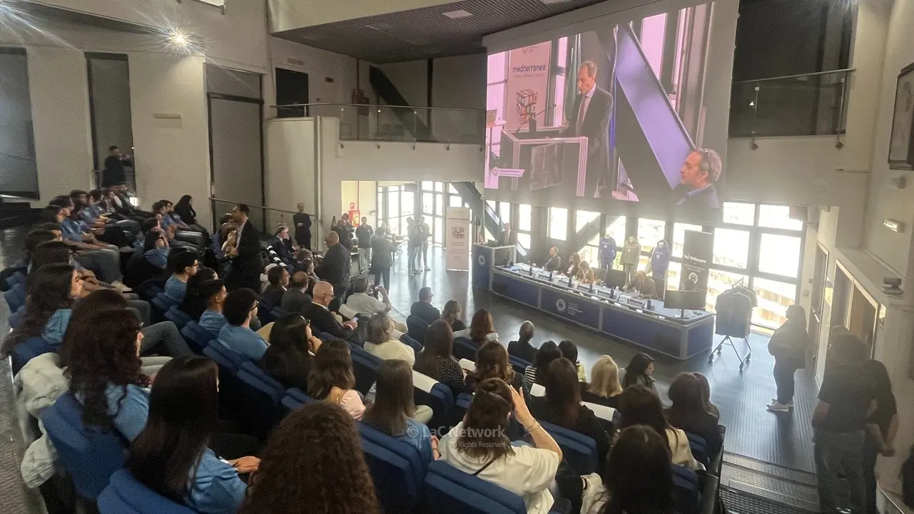 «L’80% dei laureati a Reggio trova\u00A0lavoro entro un anno»: l’Università presenta la nuova offerta formativa\n