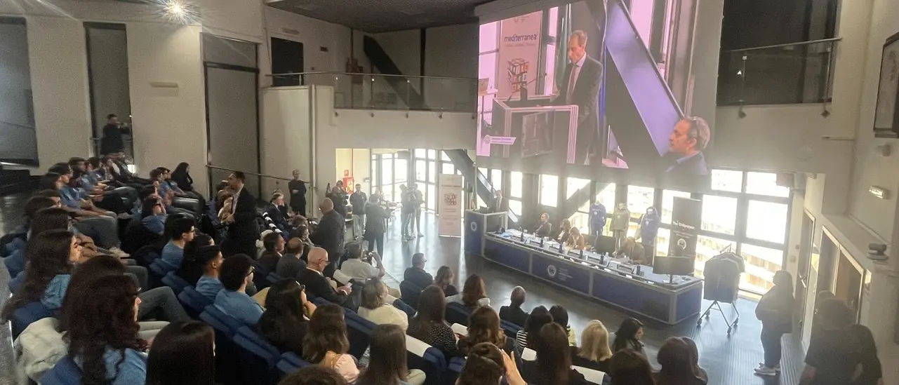 «L’80% dei laureati a Reggio trova\u00A0lavoro entro un anno»: l’Università presenta la nuova offerta formativa\n