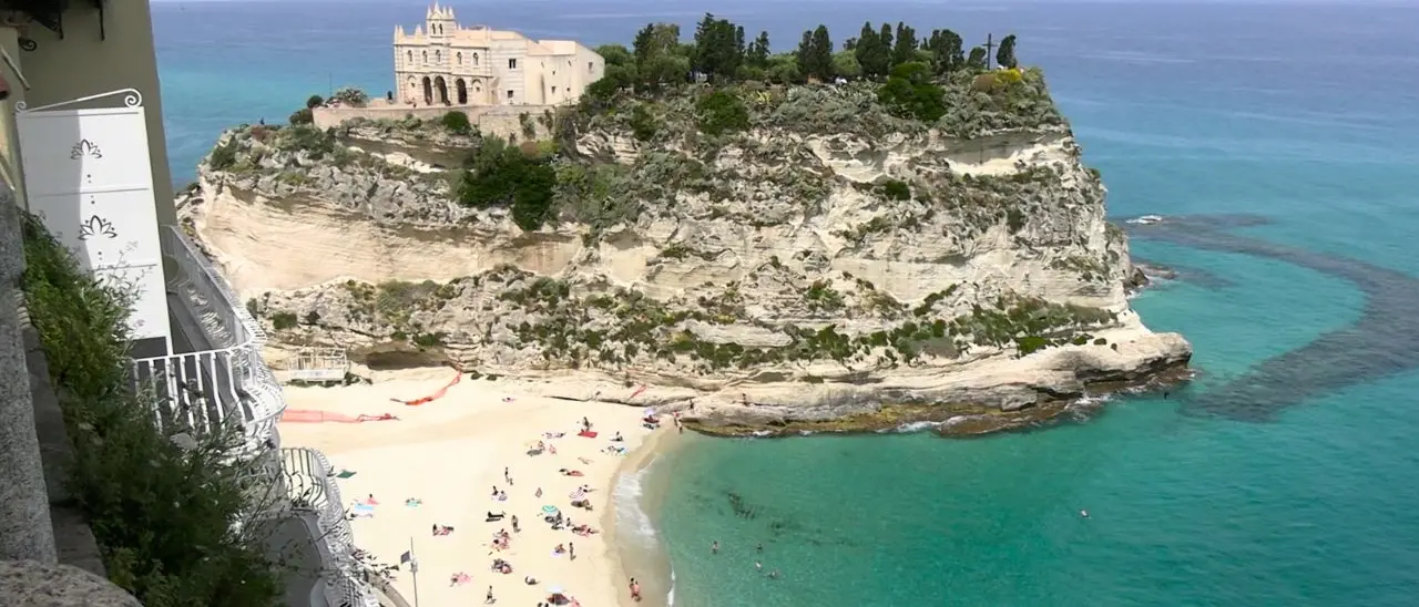 Goletta Verde fa tappa a Tropea: tre giorni all’insegna della salvaguardia dell’ambiente e della biodiversità\n
