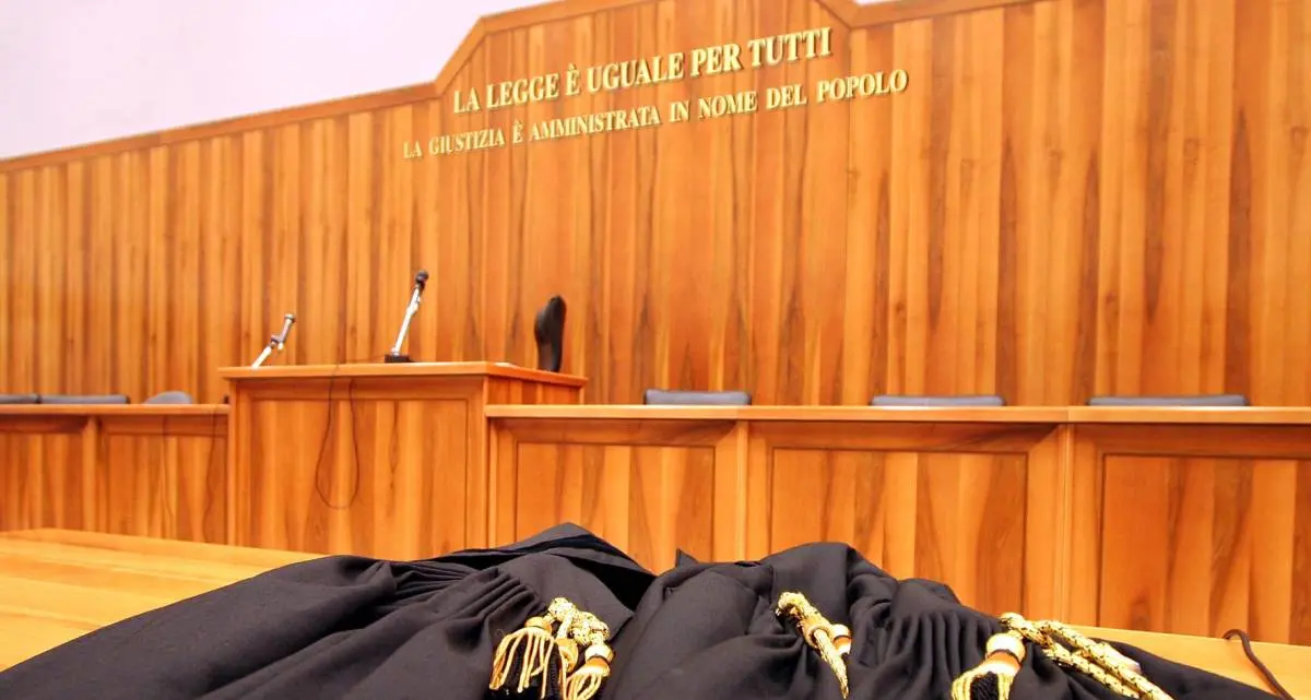 Droga dalla Calabria a Messina, 13 condanne in abbreviato per un totale di 80 anni di carcere –\u00A0NOMI\n