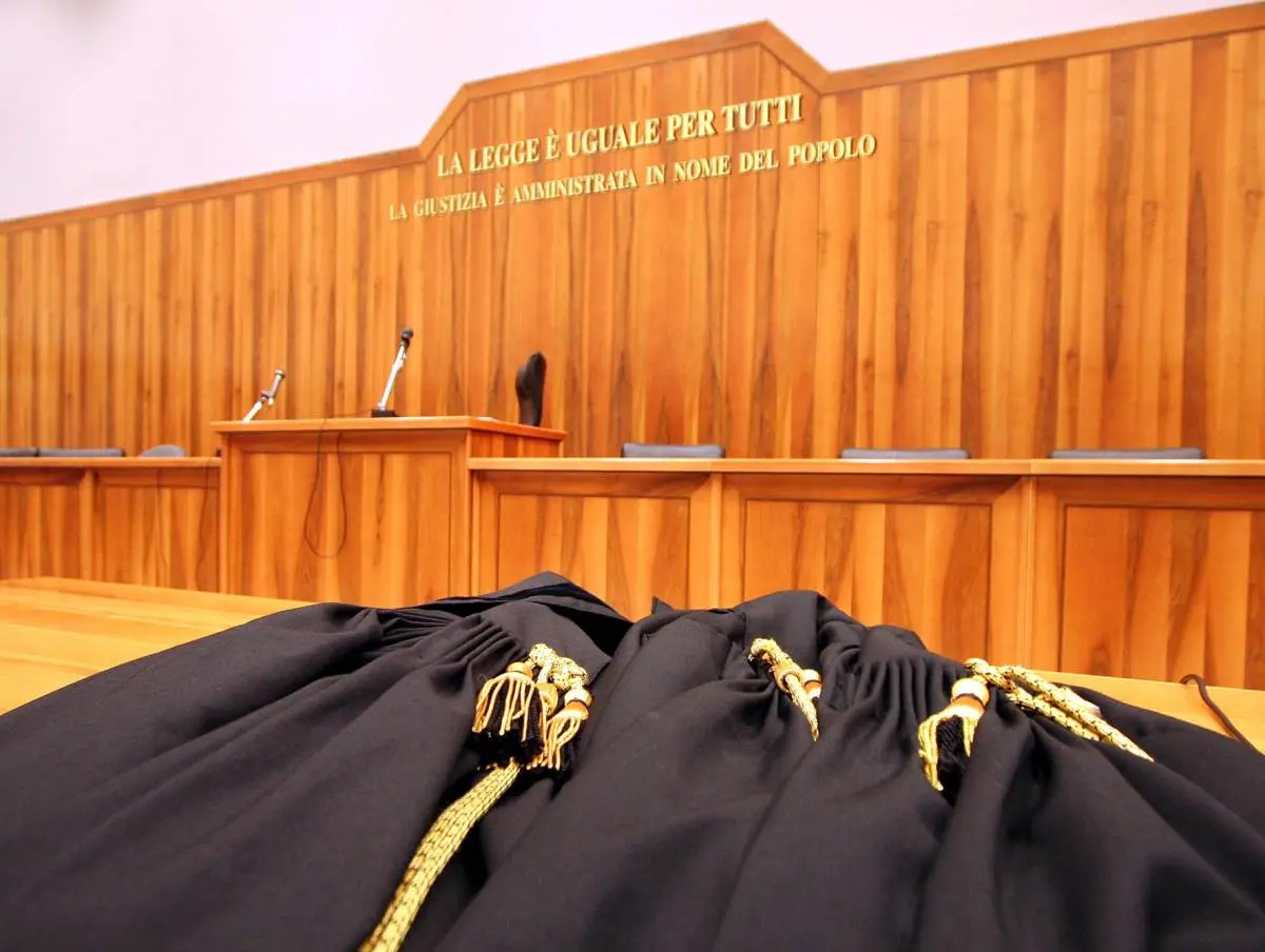Droga dalla Calabria a Messina, 13 condanne in abbreviato per un totale di 80 anni di carcere –\u00A0NOMI\n