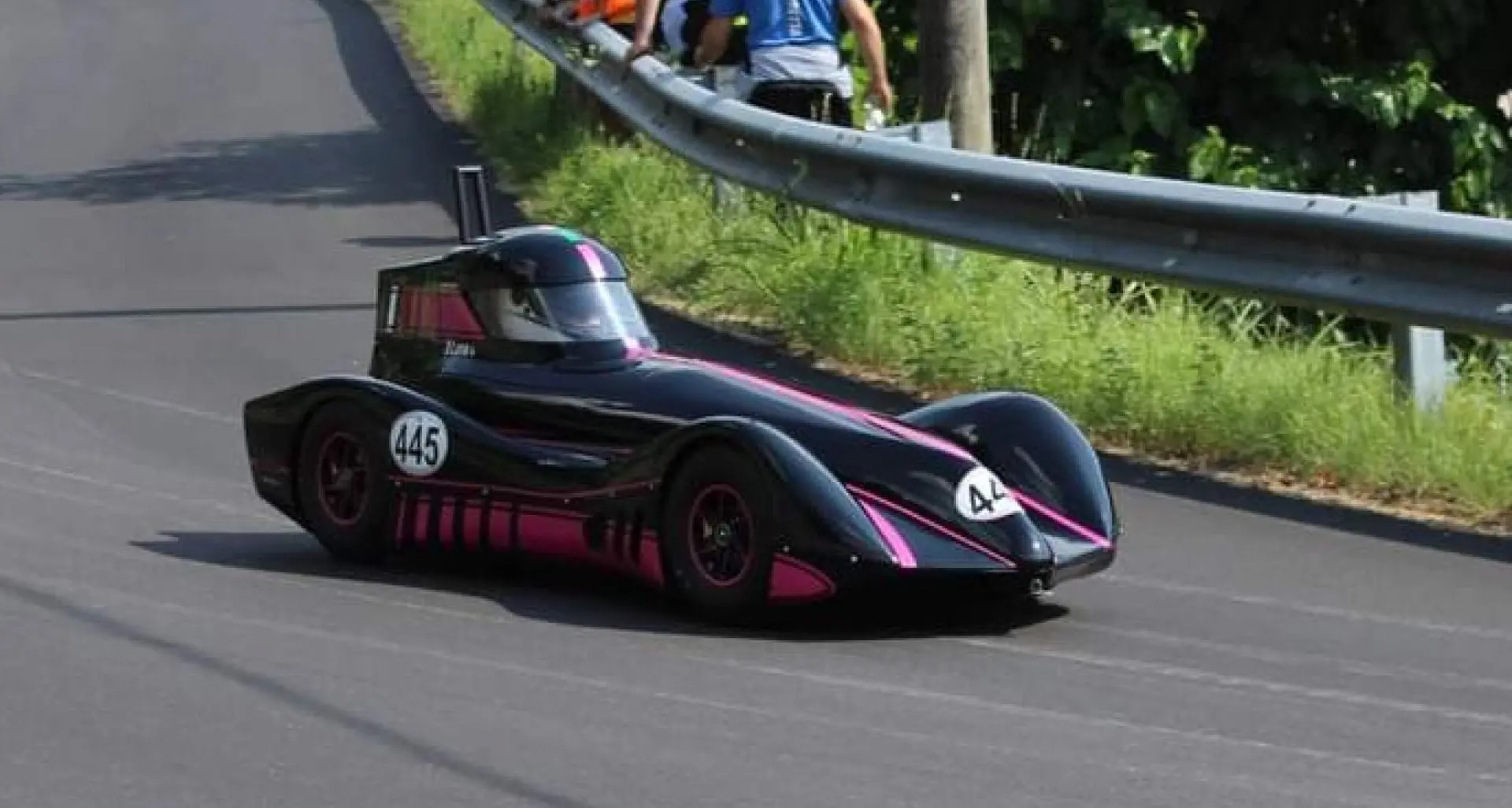 A Nocera Terinese una tappa del campionato di\u00A0Gravity race: 60 automobili\u00A0in discesa libera ad alta velocità\n