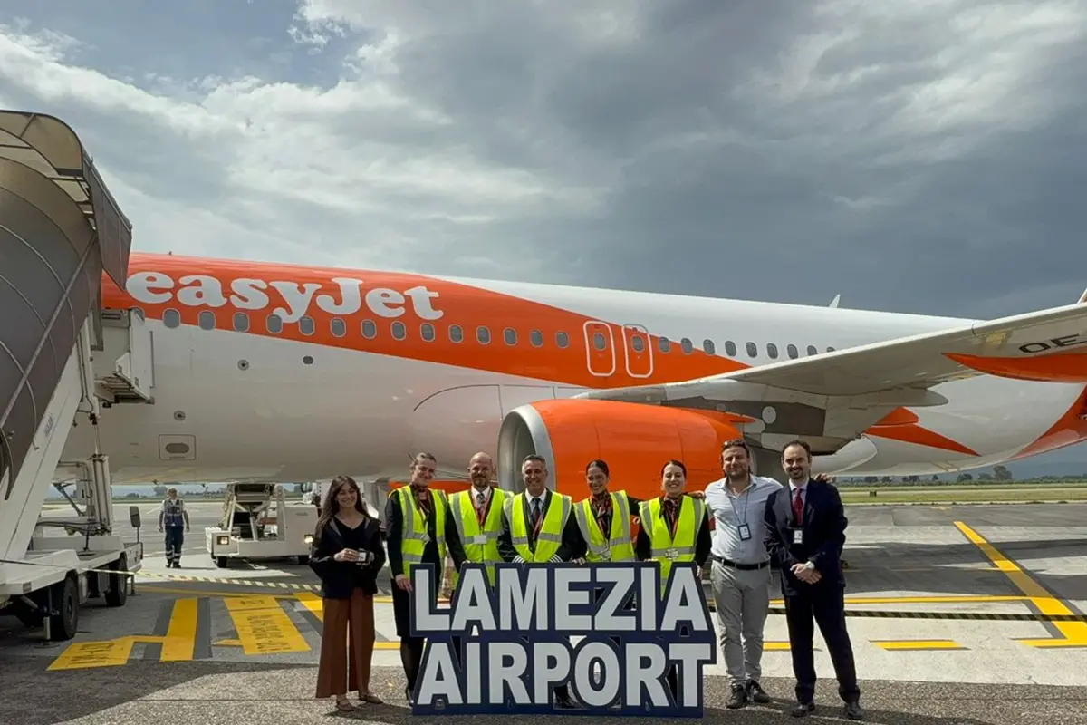 Mobilità, easyJet inaugura il nuovo\u00A0collegamento Lamezia Terme-Parigi Orly