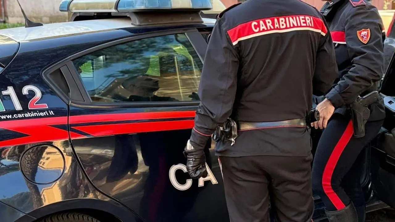 Mirto Crosia, spacciano un crocifisso per oro e tentano di truffare un negoziante: coppia arrestata\n