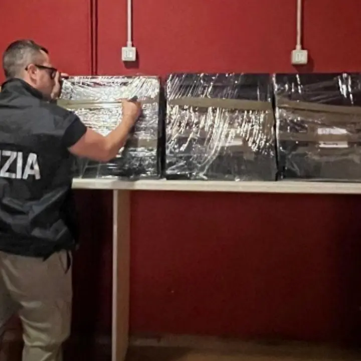 Tra Cirò Marina e Cutro chiuse 7 attività commerciali: le attività portate avanti dalla polizia\n