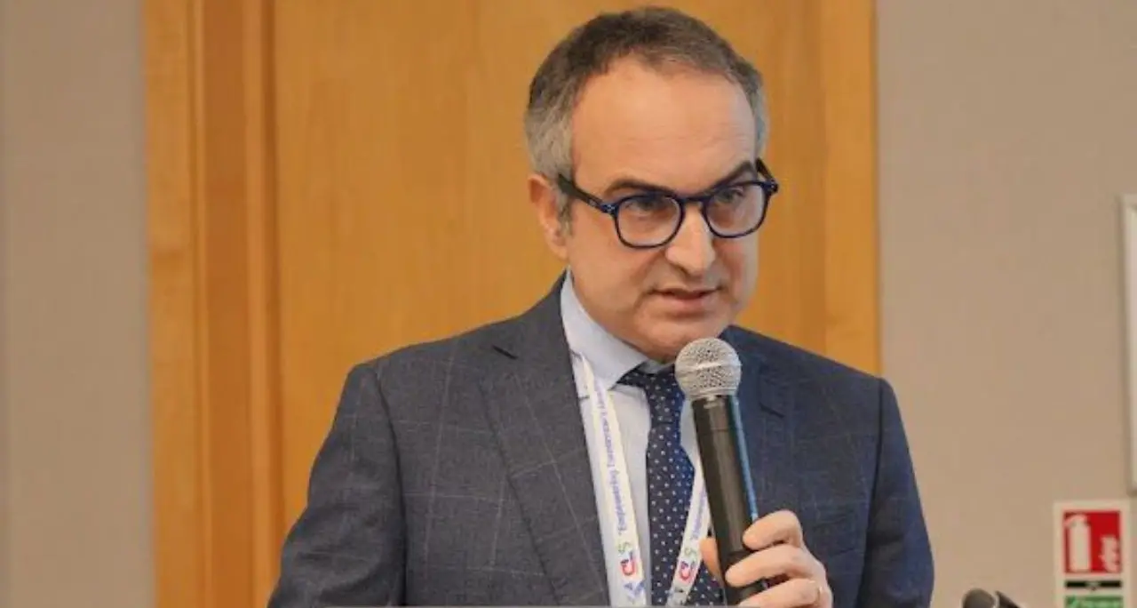 «Le parole non dette», il dolore e la speranza della demenza: il prof. Bonavina presenta il suo libro a Tropea