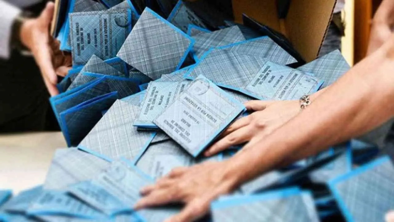 Regionali 2020, lo squadrone\u00A0di Giglio, Errante e Perrelli per raccattare voti:\u00A0«Vinciamo e ci mettono i figli nella struttura»\n