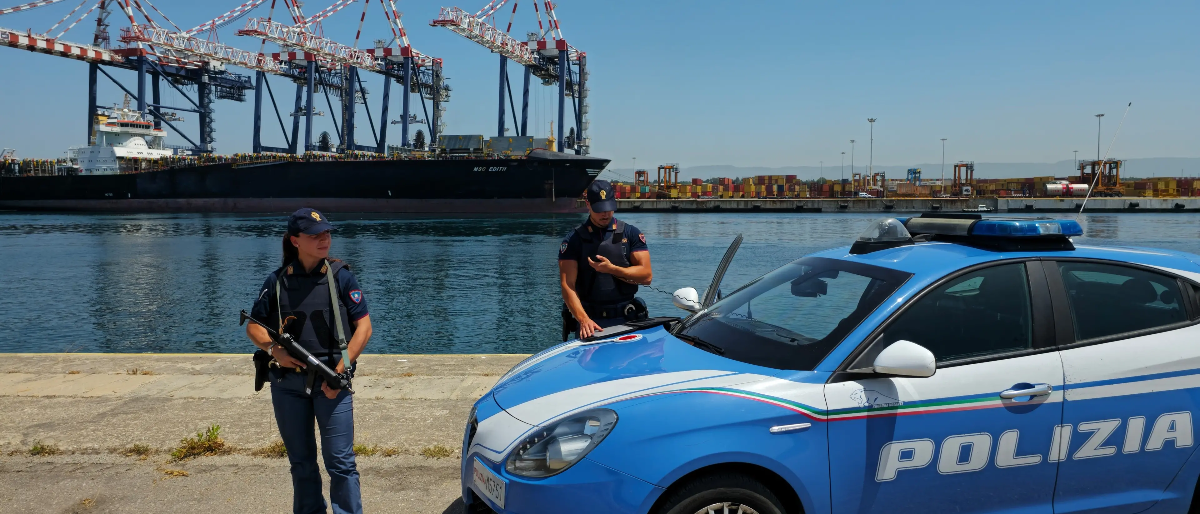 Sequestrati 3 chili di cannabis al porto di Gioia Tauro: erano in un container che trasportava\u00A0auto