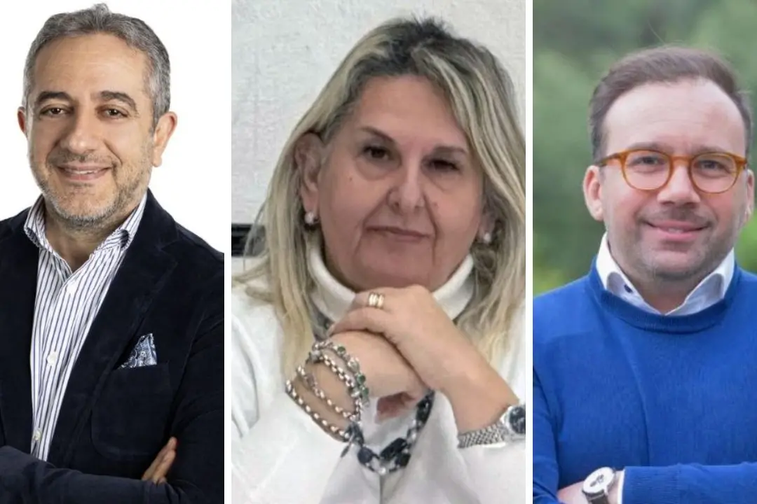 I tre candidati a sindaco a Cassano All\\'Ionio: Antonello Avena, Carmen Gaudiano e Giampaolo Iacobini