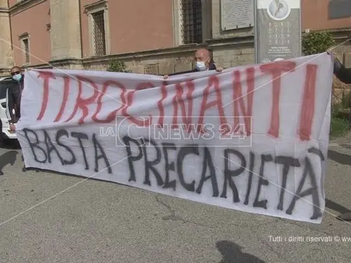 Tirocinanti, Cgil e Nidil contro il nuovo termine del 15 giugno per le stabilizzazioni: «Il tempo delle scuse è finito»
