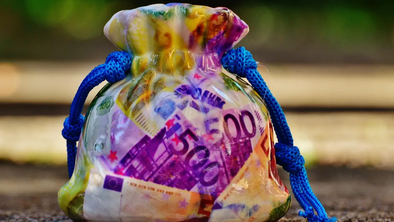 I 10 milioni di euro “macchiati” che la ’ndrangheta voleva riciclare in una banca\u00A0spagnola\u00A0grazie a un amico politico\n