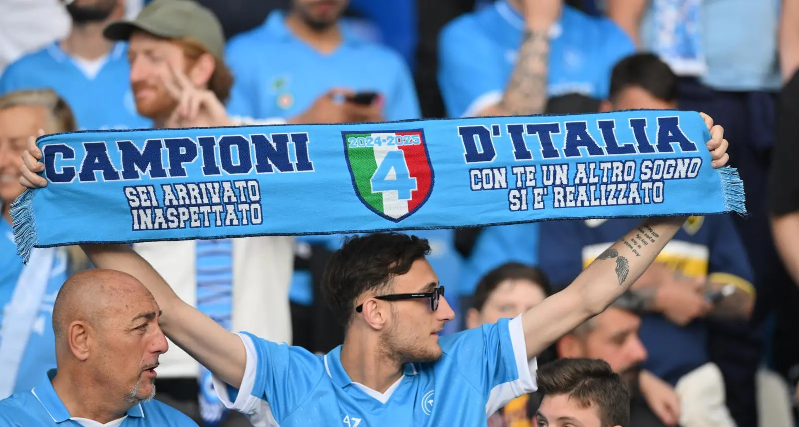Serie A, Napoli impazzisce di gioia tricolore: azzurri Campioni d'Italia per la quarta volta\n