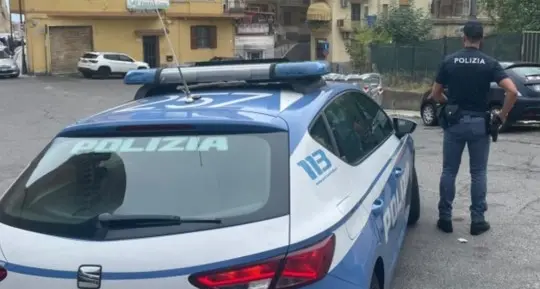 Crotone, controlli antidroga nel quartiere Fondo Gesù: 7 perquisizioni domiciliari e un arresto\n