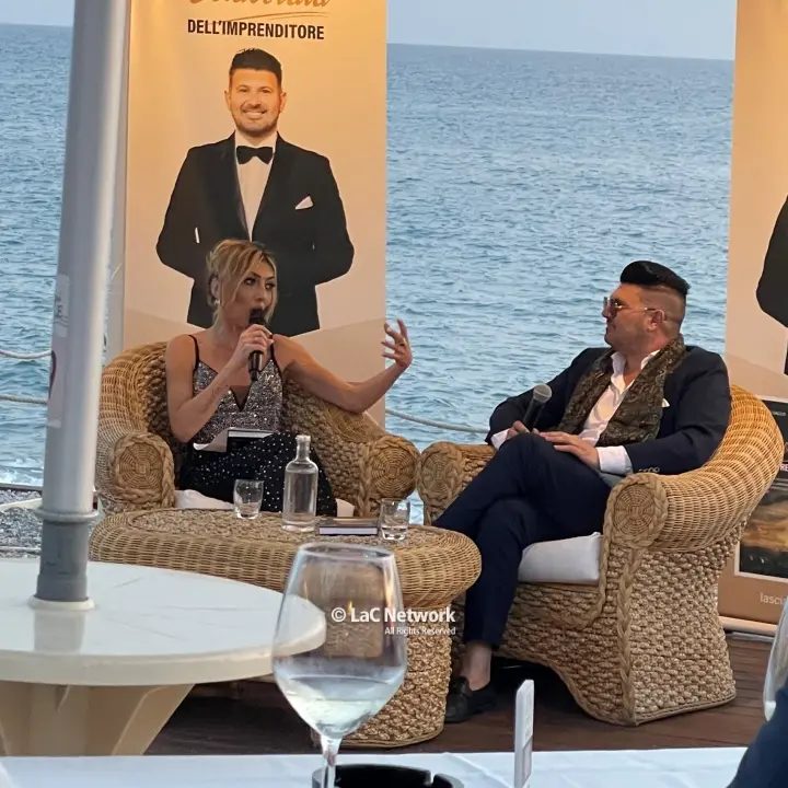A Falerna Marina presentato il libro di Roberto Gallo “La sciabolata dell’imprenditore”\n