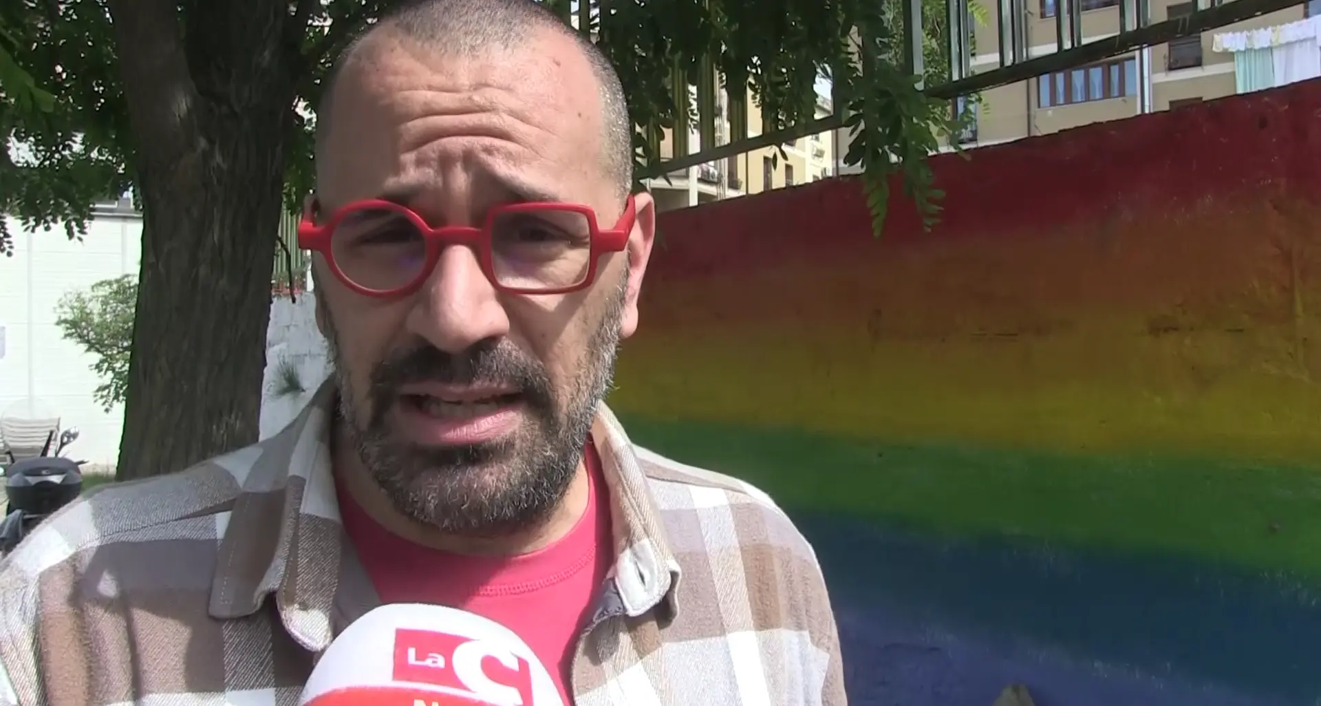 Catanzaro, le coppie gay chiedono più diritti: «Dalla Consulta una pagina di civiltà, noi ancora cittadini di Serie B»\n