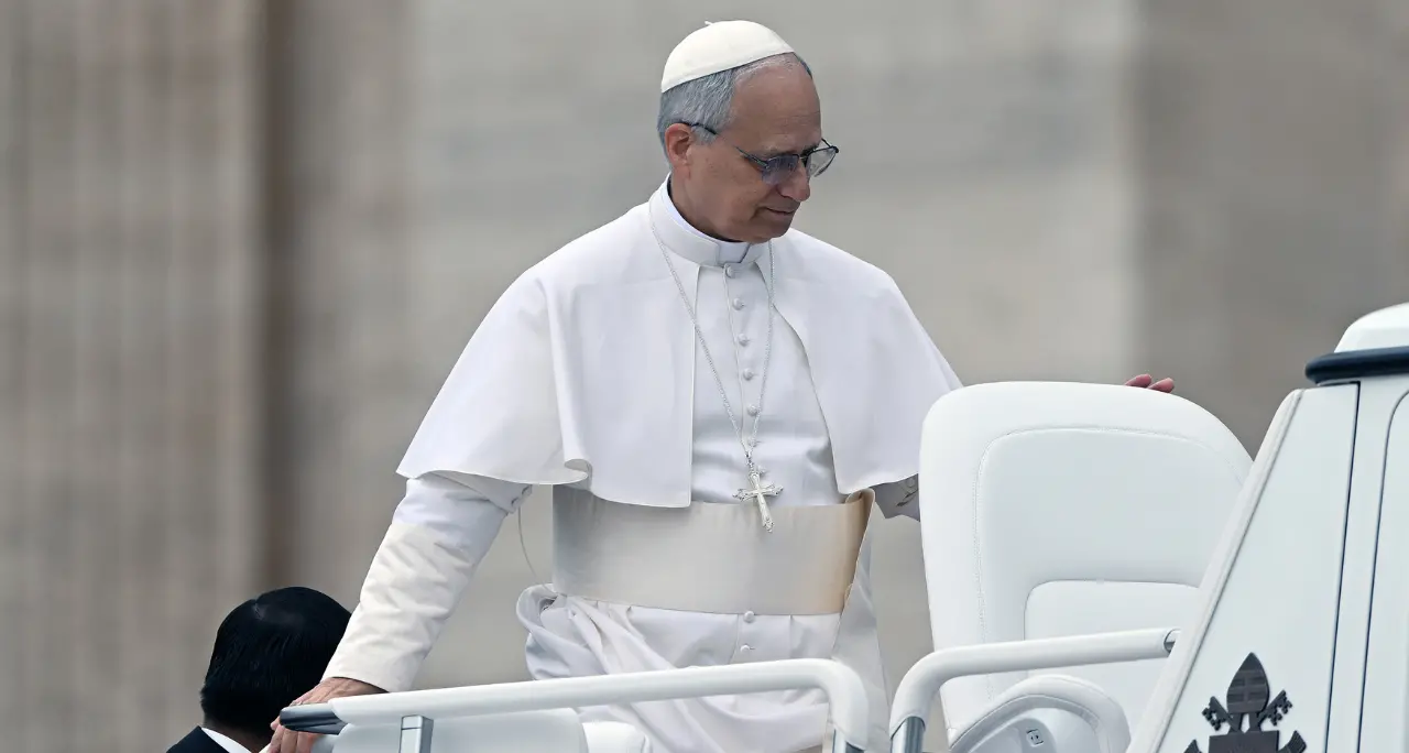 Il dilemma tedesco e il Vaticano che cambia aria: la sfida di Leone XIV tra riforme e tradizione\n
